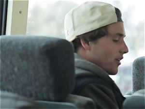 Bonnie Rottens deep throats off her guy on a bus